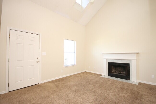 Building Photo - Spacious 3BR/2BA Home in West Pensacola – ...