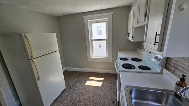 Building Photo - 50 N Gamble St