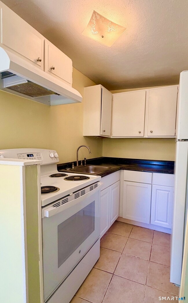 Building Photo - 125 Ward St