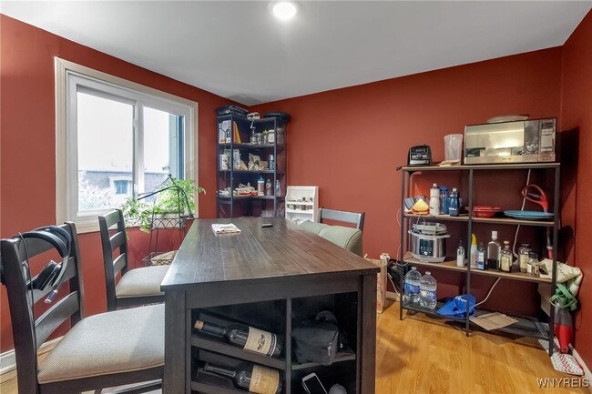 Building Photo - 130 Groton Dr