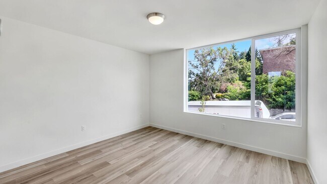 Building Photo - Modern Mount Baker Living with EV Parking