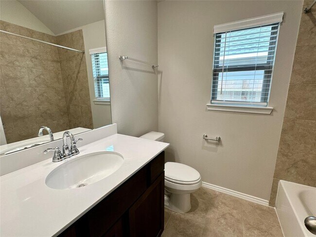 Building Photo - 31908 Retama Rnch Dr