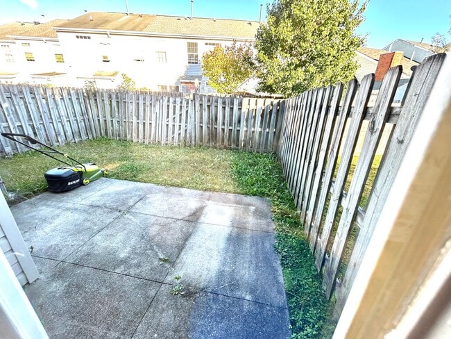 Building Photo - 2627 Hartley St