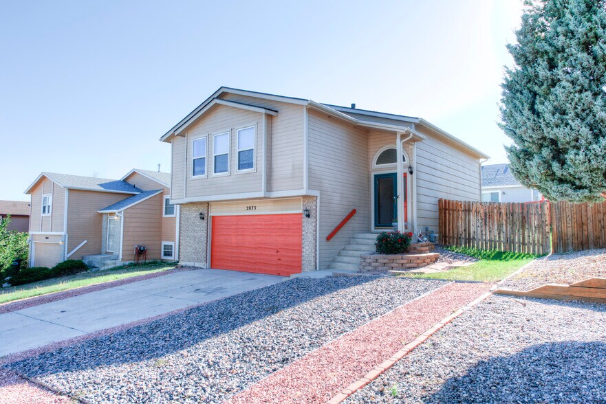 Building Photo - 2875 Richmond Dr