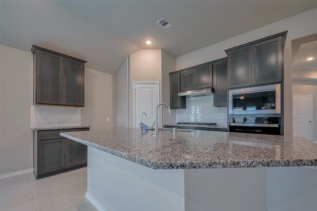 Building Photo - 31953 Retama Rnch Dr