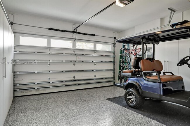 Building Photo - 17113 Aquavera Way