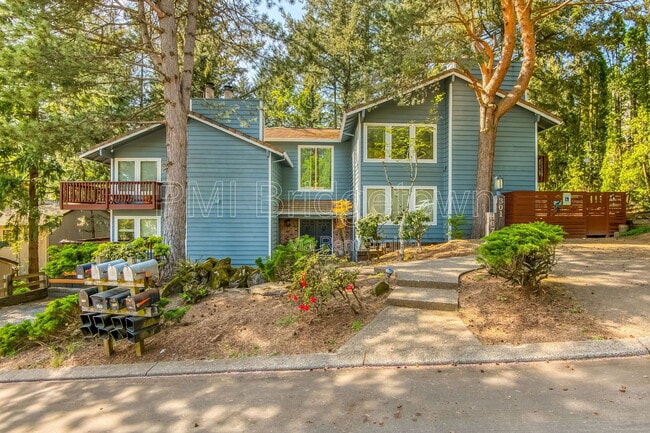 Building Photo - 307 Cervantes Cir