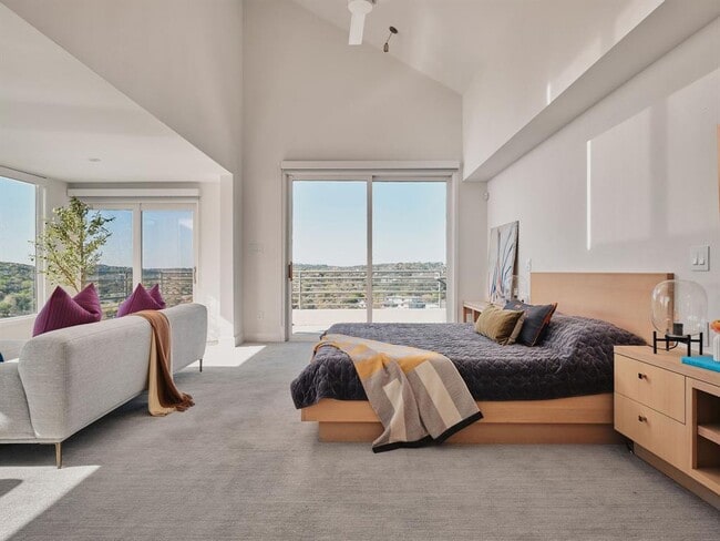 Building Photo - 4909 Bull Mountain Cove