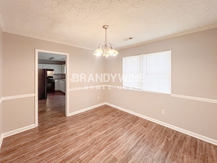 Building Photo - 2259 Hampton Dr