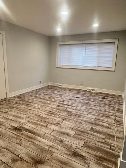 Building Photo - 3909 Howard St