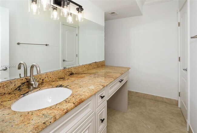 Building Photo - 8601 SW 94th St