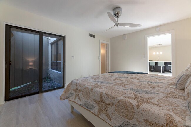 Building Photo - 1605 US-1