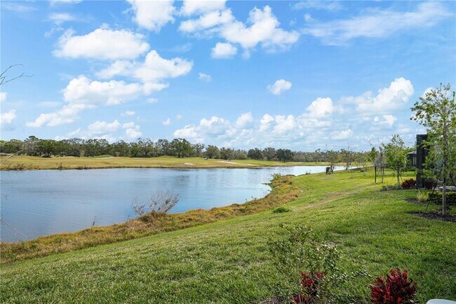 Building Photo - 3778 Maxwell Park Dr