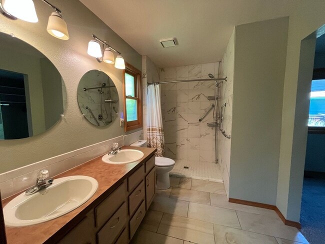 Building Photo - Fantastic Home in West Fort Collins