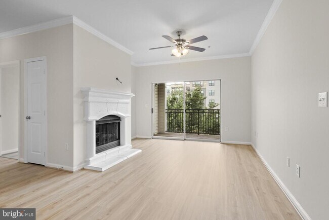 Building Photo - 12945 Centre Park Cir