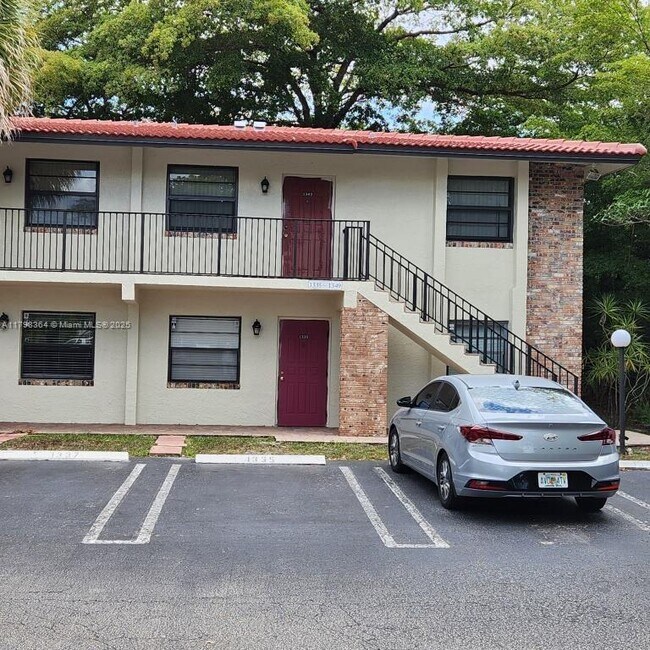 Primary Photo - 1335 NW 94th Way