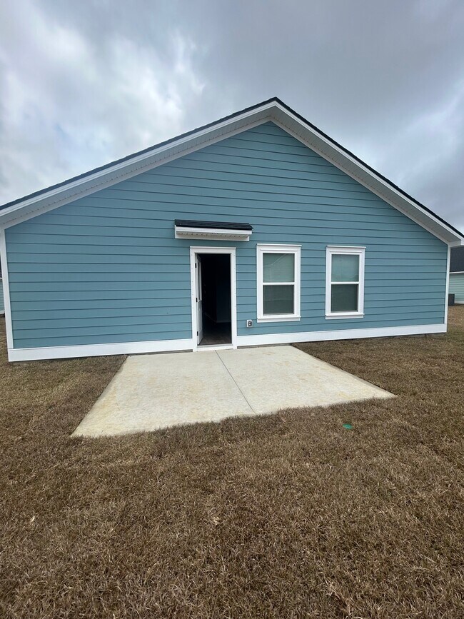 Building Photo - 1732 King Oaks Lp