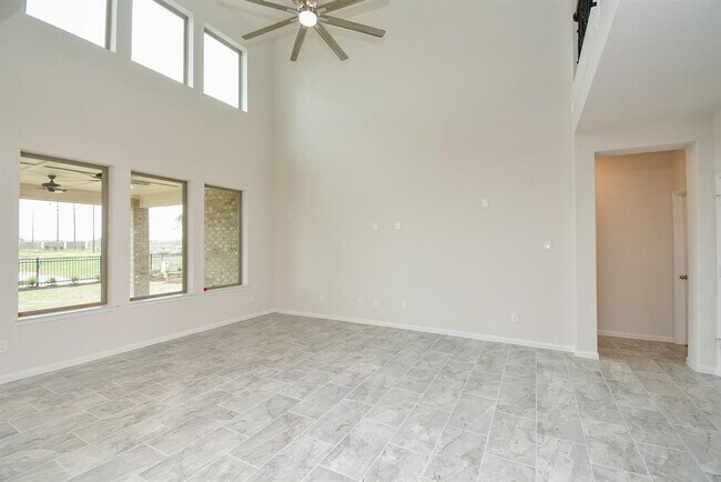 Building Photo - 923 Orange Zest Ln