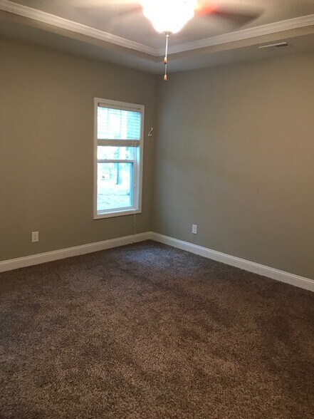 Building Photo - 655 Bald Eagle Dr