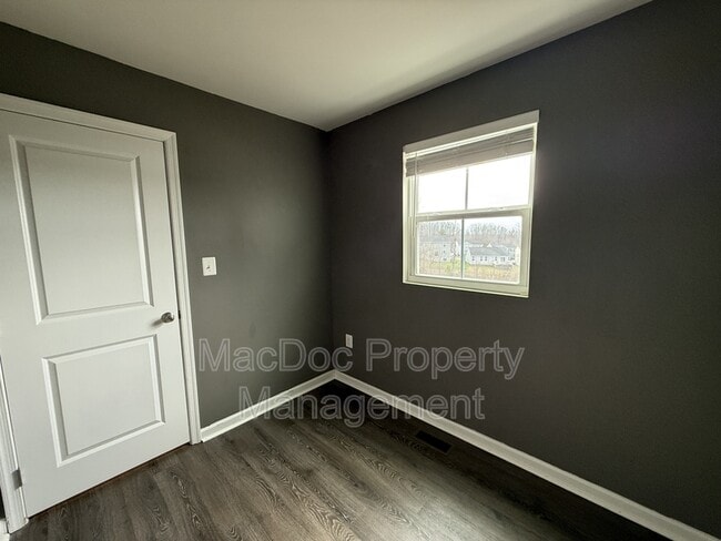 Building Photo - 127 Harper Ln