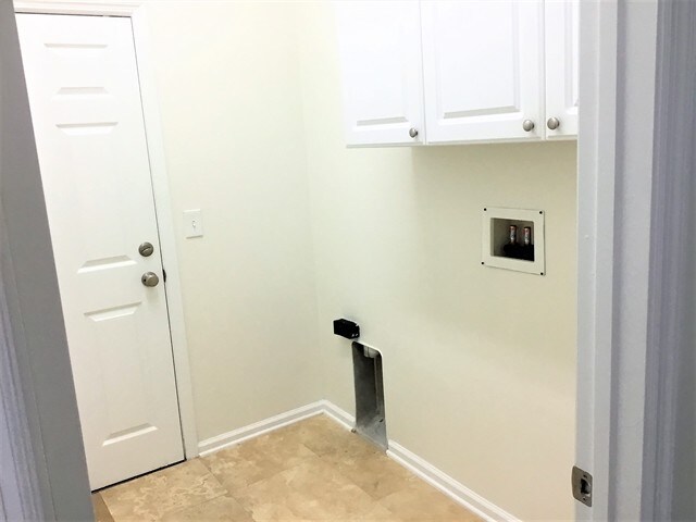 Building Photo - 125 Whisper Ridge Dr