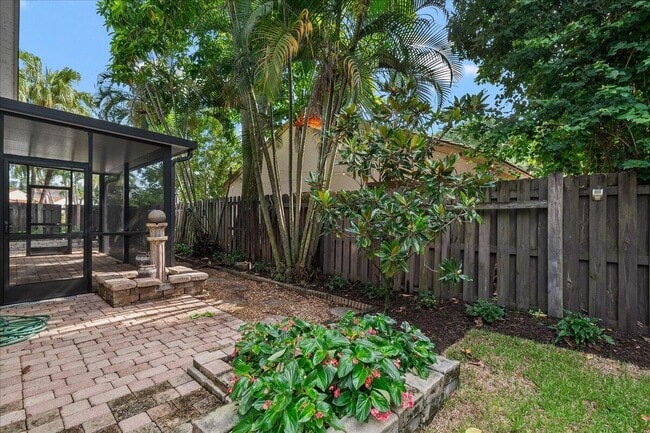 Building Photo - 1714 Shoreside Cir
