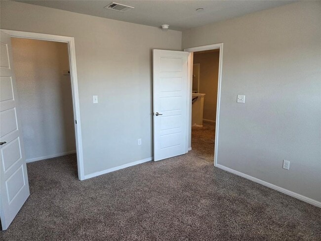 Building Photo - 2304 S Lakeline Blvd
