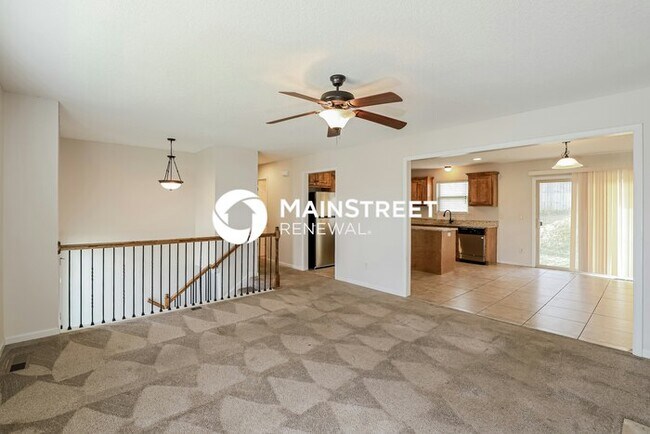 Building Photo - 4 Bedroom Pet-Friendly Home in Independence, MO with Main Street Renewal