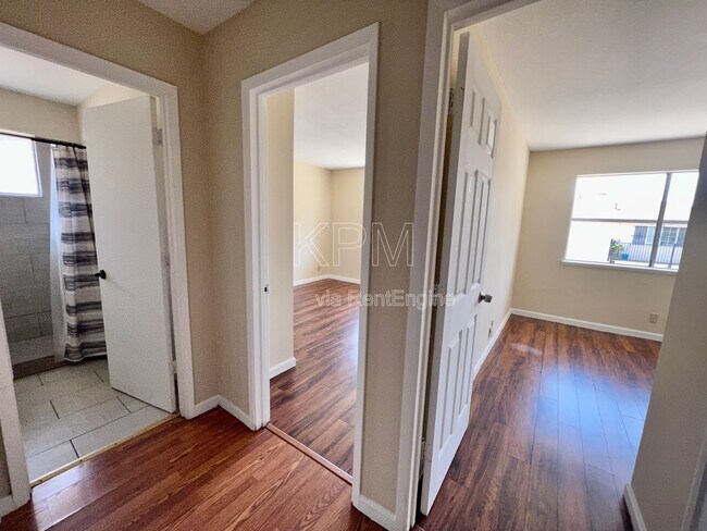 Building Photo - 2946 Peachtree Dr