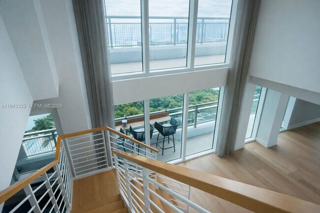 Building Photo - 60 SW 13th St