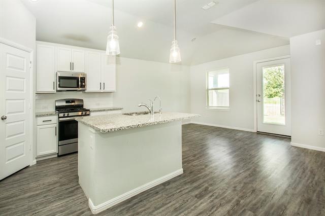Building Photo - 8840 Landergin Mesa Dr