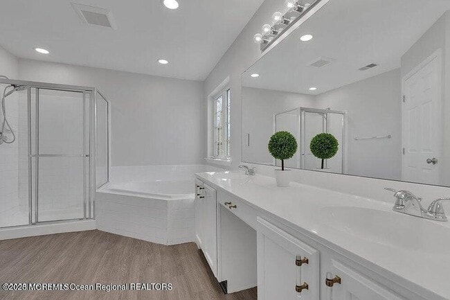 Building Photo - A Private  Estate of Unparalleled Luxury