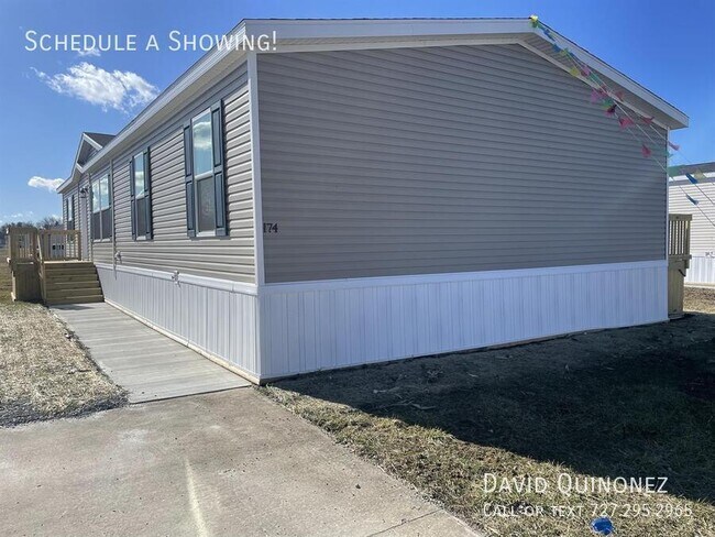 Building Photo - 701 Mill St