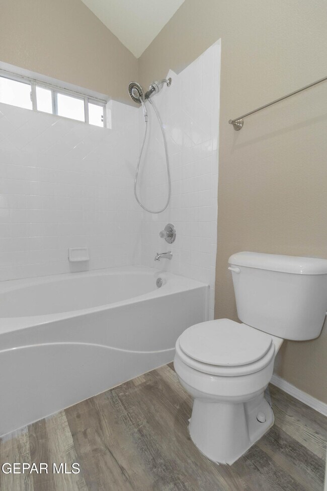 Building Photo - 12029 Crown Woods Ct