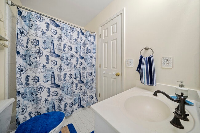 Building Photo - 442 Chatfield Pointe NW