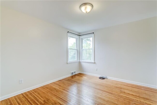 Building Photo - 159 Harwick Rd