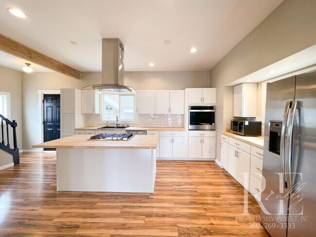 Building Photo - 3BR Bremerton Home with Vintage Charm & Mo...