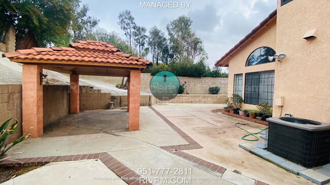 Building Photo - 23972 Creekwood Dr