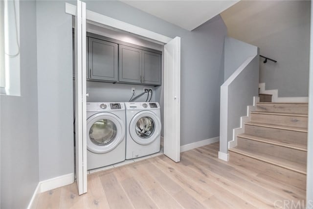 Building Photo - 1118 N Heliotrope Dr