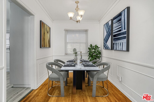 Building Photo - 10622 1/2 Holman Ave