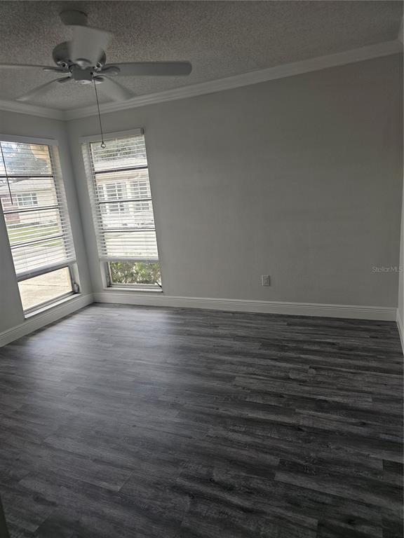 Building Photo - 1107 Queen Anne Dr