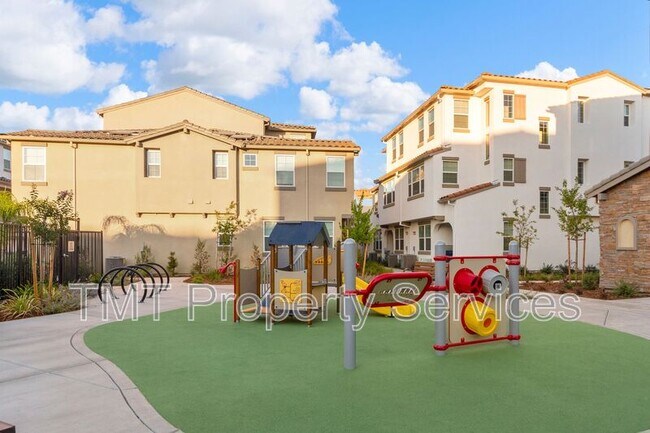 Building Photo - 4441 Rhone Walk