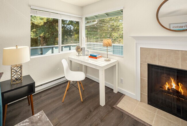 Building Photo - 3124 NE 147th St