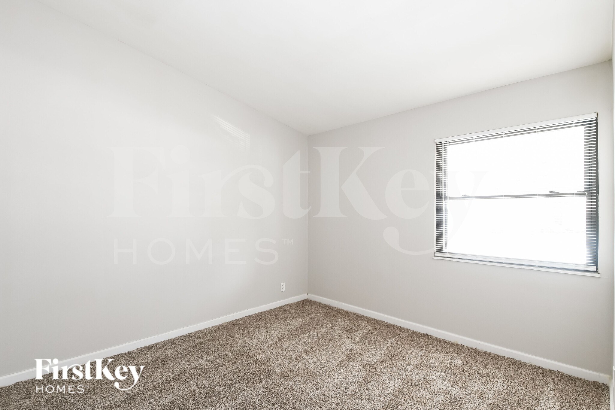 Building Photo - 255 Mohican Ln