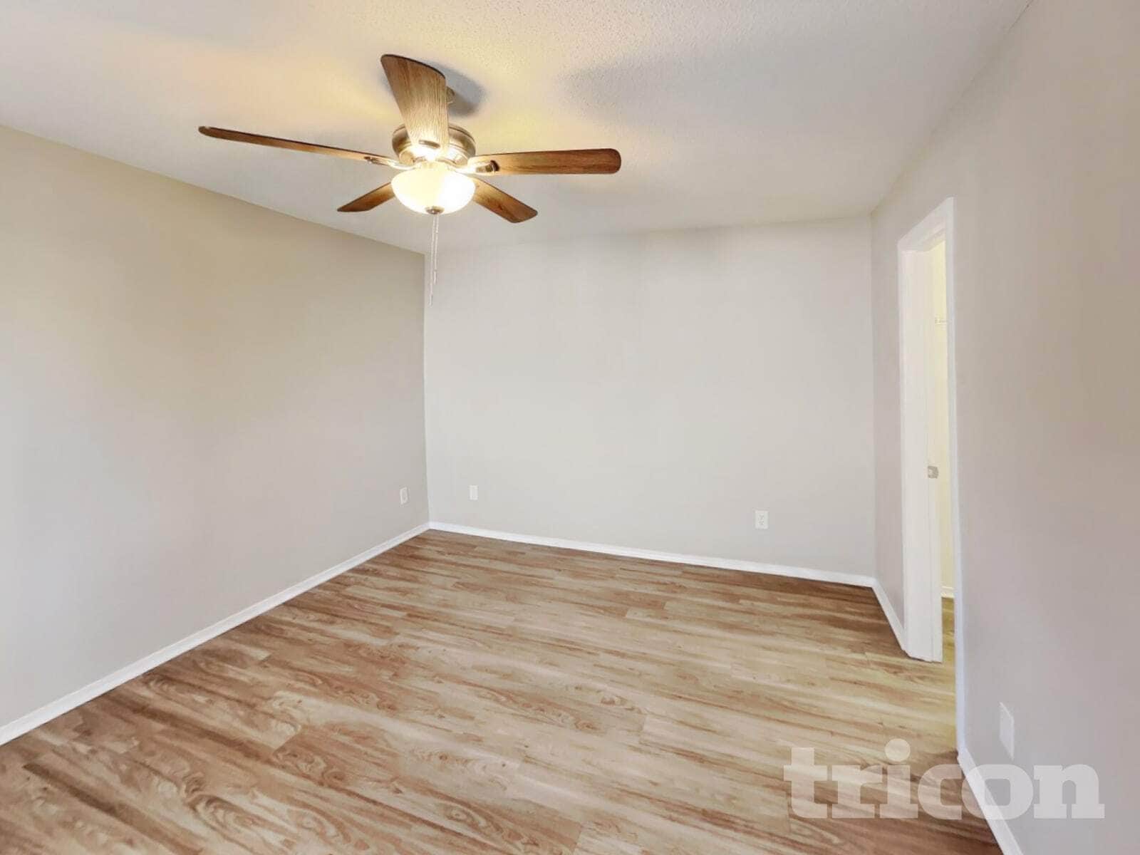 Building Photo - 933 Mailwood Dr