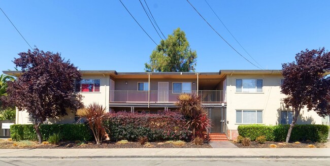 Interior Photo - Dimond Ave
