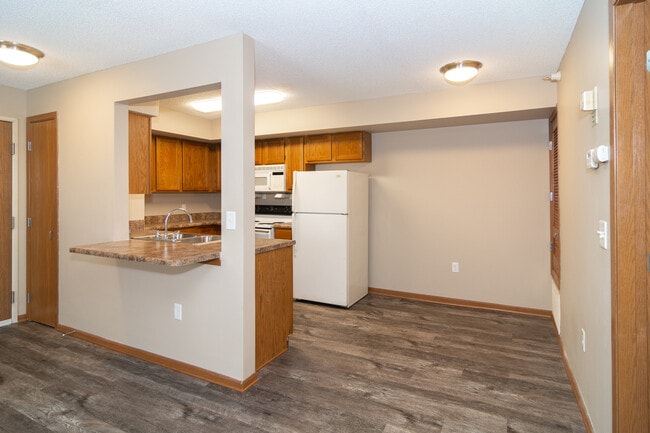 Building Photo - Orchard Manor Apartments