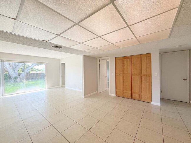 Building Photo - 1454 Trotter Rd