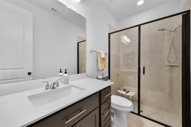 Building Photo - 31243 Riley Hts Dr