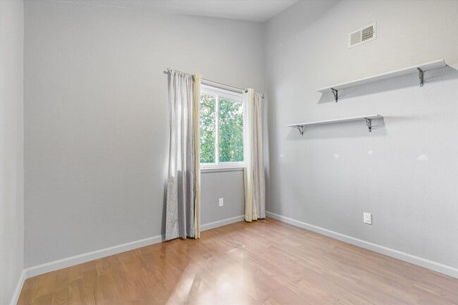 Building Photo - 4100 Diane Dr